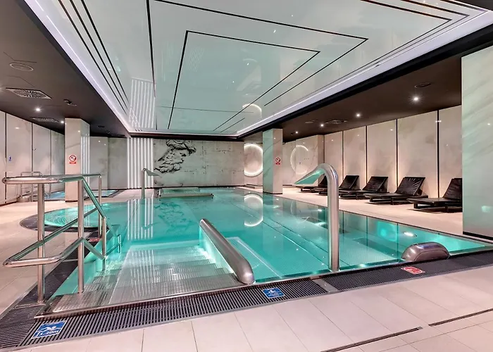 Deo Plaza Basen & Sauna By Grand Apartamento